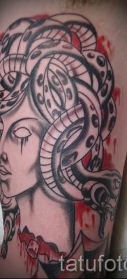 Медуза Горгона тату — фото пример для статьи про значение татуировки 19