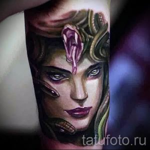 Медуза Горгона тату - фото пример для статьи про значение татуировки 40