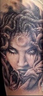 Медуза Горгона тату — фото пример для статьи про значение татуировки 47
