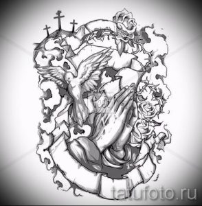Фото тату: религиозная татуировка с изображением голубя, молящихся рук и роз. Черно-белый рисунок для татуировки.