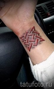 Тату Квадрат Сварога - фото для статьи про значение татуировки - tatufoto.ru - 3