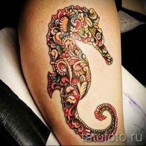 Тату морской конек - фото пример готовой тату для статьи про значение 1