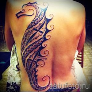Тату морской конек - фото пример готовой тату для статьи про значение 40