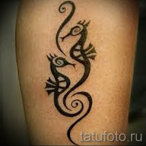 Тату морской конек - фото пример готовой тату для статьи про значение 46