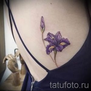 Фото пример тату ирис для статьи про значение татуировки с ирисом 4