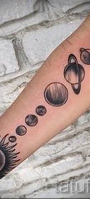 Фото пример тату планеты для статьи про значение татуировки планета — tatufoto.ru — 1