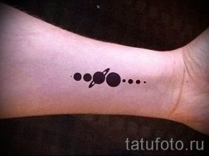 Фото пример тату планеты для статьи про значение татуировки планета - tatufoto.ru - 4
