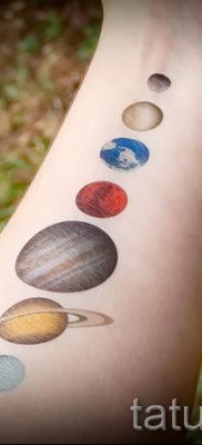 Фото пример тату планеты для статьи про значение татуировки планета — tatufoto.ru — 5