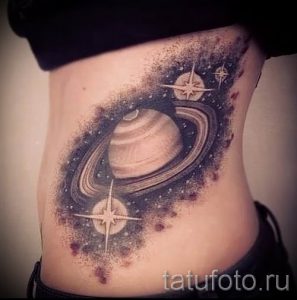 Фото пример тату планеты для статьи про значение татуировки планета - tatufoto.ru - 13