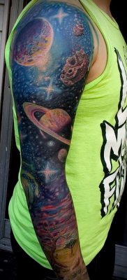 Фото пример тату планеты для статьи про значение татуировки планета — tatufoto.ru — 26