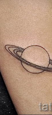 Фото пример тату планеты для статьи про значение татуировки планета — tatufoto.ru — 29