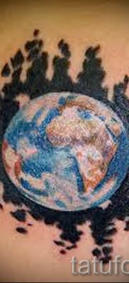 Фото пример тату планеты для статьи про значение татуировки планета — tatufoto.ru — 32