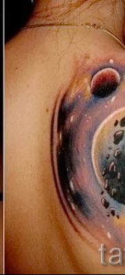 Фото пример тату планеты для статьи про значение татуировки планета — tatufoto.ru — 37