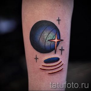 Фото пример тату планеты для статьи про значение татуировки планета - tatufoto.ru - 43