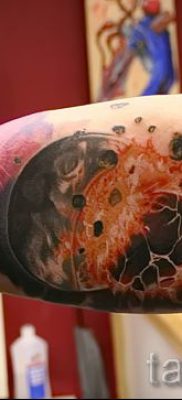 Фото пример тату планеты для статьи про значение татуировки планета — tatufoto.ru — 46