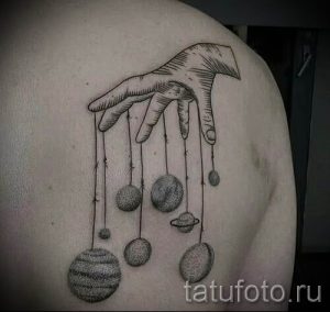 Фото пример тату планеты для статьи про значение татуировки планета - tatufoto.ru - 53