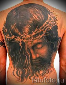 Фото тату Иисуса Христа для статьи про значение татуировки Иисус - tatufoto.ru - 5
