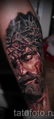 Фото тату Иисуса Христа для статьи про значение татуировки Иисус — tatufoto.ru — 29