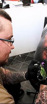 Фото тату Иисуса Христа для статьи про значение татуировки Иисус — tatufoto.ru — 32