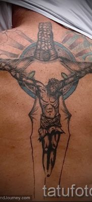 Фото тату Иисуса Христа для статьи про значение татуировки Иисус — tatufoto.ru — 33