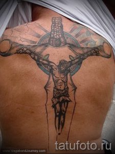 Фото тату Иисуса Христа для статьи про значение татуировки Иисус - tatufoto.ru - 33
