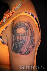 Фото тату Иисуса Христа для статьи про значение татуировки Иисус - tatufoto.ru - 40