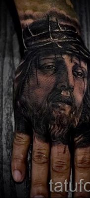Фото тату Иисуса Христа для статьи про значение татуировки Иисус — tatufoto.ru — 51