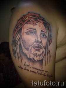Фото тату Иисуса Христа для статьи про значение татуировки Иисус - tatufoto.ru - 53
