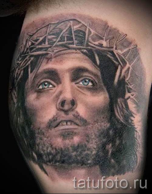 Фото тату Иисуса Христа для статьи про значение татуировки Иисус - tatufoto.ru - 57