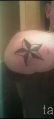 Фото тату звезды на локтях для статьи про значение рисунка татуировки — tatufoto.ru — 8