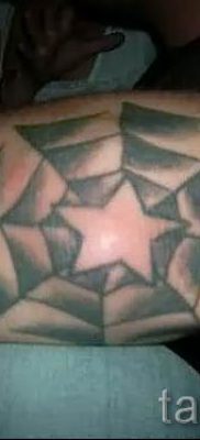Фото тату звезды на локтях для статьи про значение рисунка татуировки — tatufoto.ru — 22