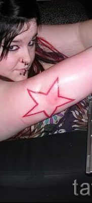 Фото тату звезды на локтях для статьи про значение рисунка татуировки — tatufoto.ru — 24