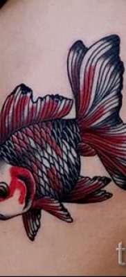 Фото тату золотая рыбка для статьи про значение рисунка татуировки — tatufoto.ru — 5