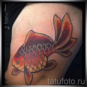Фото тату золотая рыбка для статьи про значение рисунка татуировки - tatufoto.ru - 17