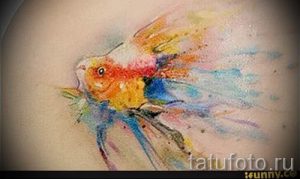 Фото тату золотая рыбка для статьи про значение рисунка татуировки - tatufoto.ru - 28