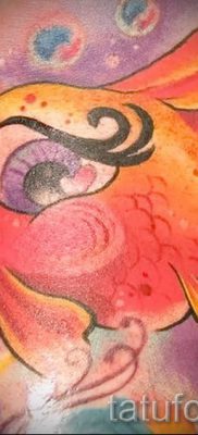 Фото тату золотая рыбка для статьи про значение рисунка татуировки — tatufoto.ru — 32