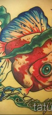 Фото тату золотая рыбка для статьи про значение рисунка татуировки — tatufoto.ru — 36