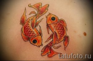 Фото тату золотая рыбка для статьи про значение рисунка татуировки - tatufoto.ru - 42