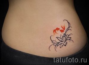 Фото тату золотая рыбка для статьи про значение рисунка татуировки - tatufoto.ru - 43