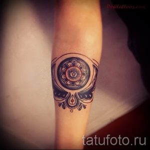 Фото тату круг для статьи про значение татуировки с кругом - tatufoto.ru - 19