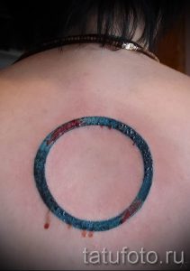 Фото тату круг для статьи про значение татуировки с кругом - tatufoto.ru - 21