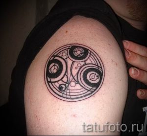 Фото тату круг для статьи про значение татуировки с кругом - tatufoto.ru - 26