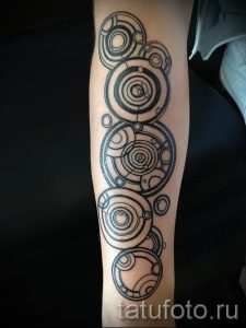 Фото тату круг для статьи про значение татуировки с кругом - tatufoto.ru - 30
