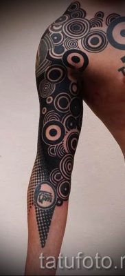 Фото тату круг для статьи про значение татуировки с кругом — tatufoto.ru — 33