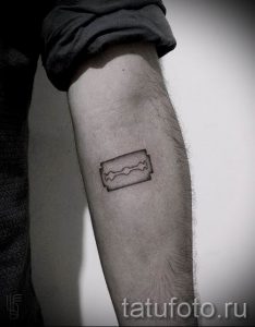 Фото тату лезвие - примеры для статьи про значение лезвия в тату - tatufoto.ru - 14