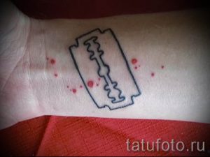 Фото тату лезвие - примеры для статьи про значение лезвия в тату - tatufoto.ru - 31