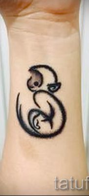 Фото тату обезьяна как пример для статьи про значение татуировки — tatufoto.ru — 4