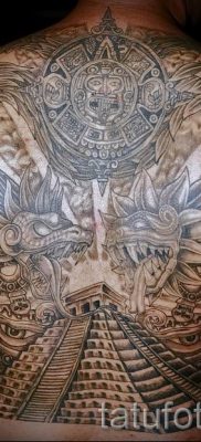 Фото тату пирамида для статьи про значение татуировки с пирамидой — tatufoto.ru — 18