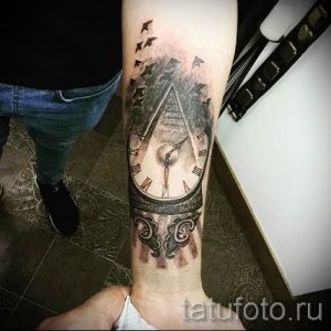 Фото тату пирамида для статьи про значение татуировки с пирамидой - tatufoto.ru - 20