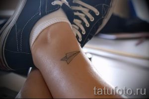 Фото тату самолет для статьи про значение татуировки с самолет - tatufoto.ru - 4